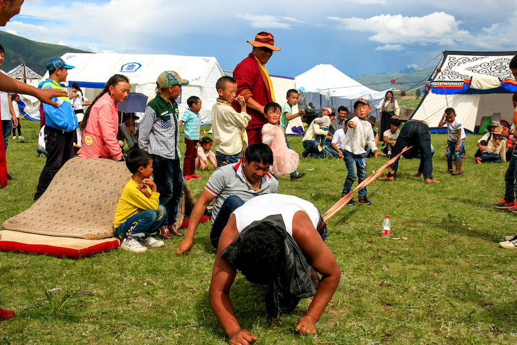 Tibetan picnic games