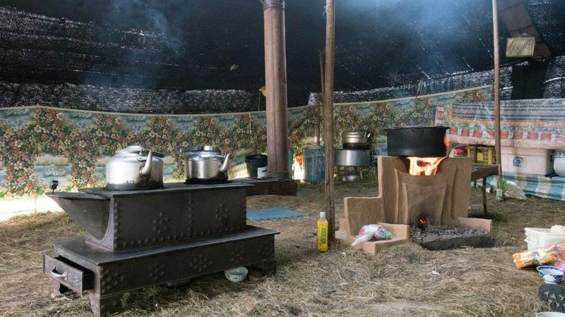 Tibetan stoves, modern and traditional